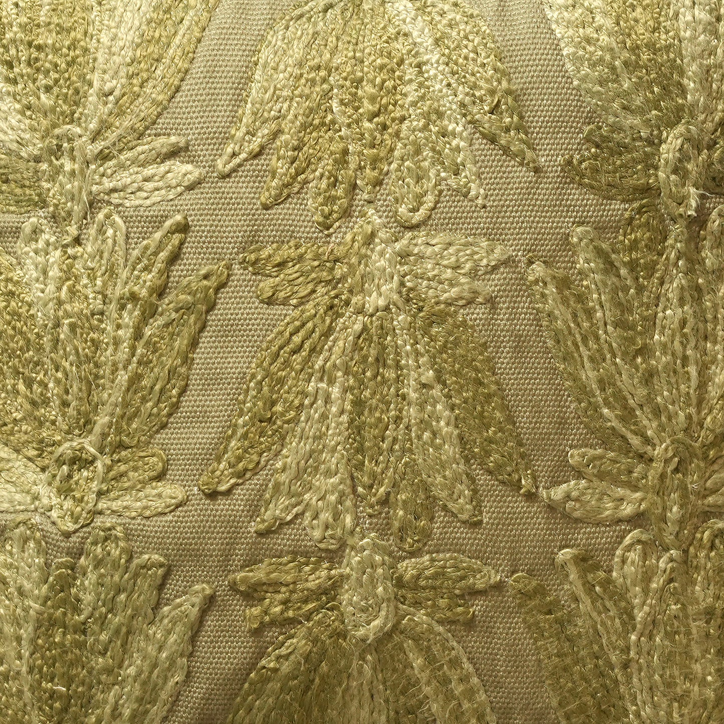 GRAVINA PILLOW - PET YARN