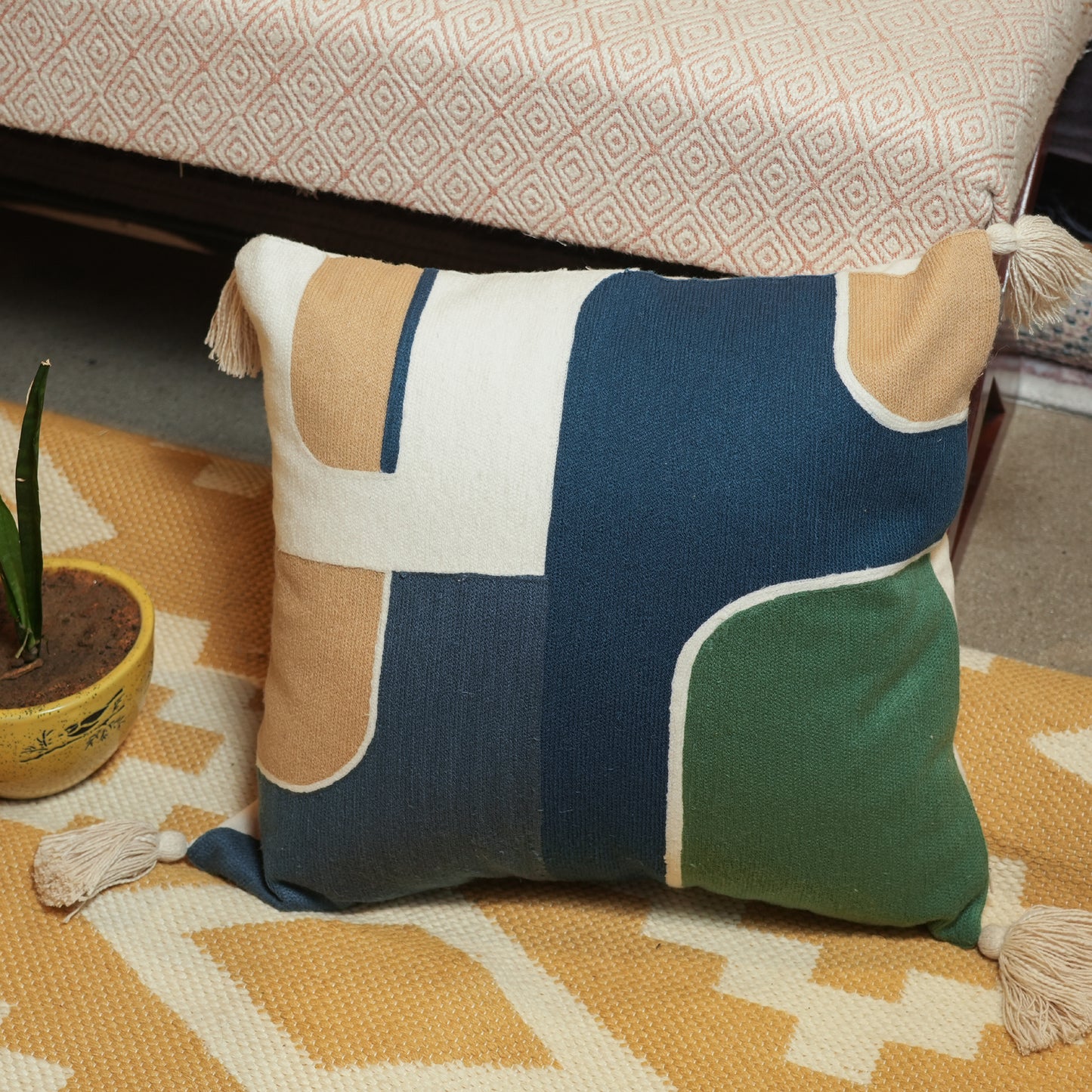 NARDO PILLOW - ACRYLIC