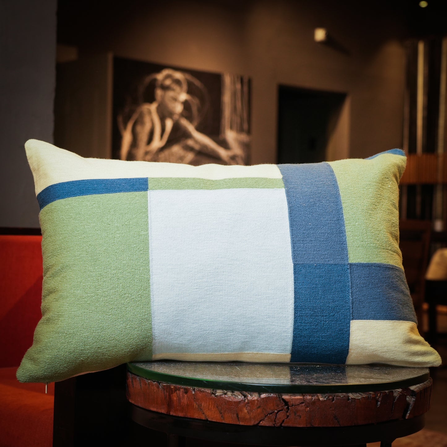 RUVO PILLOW - ACRYLIC