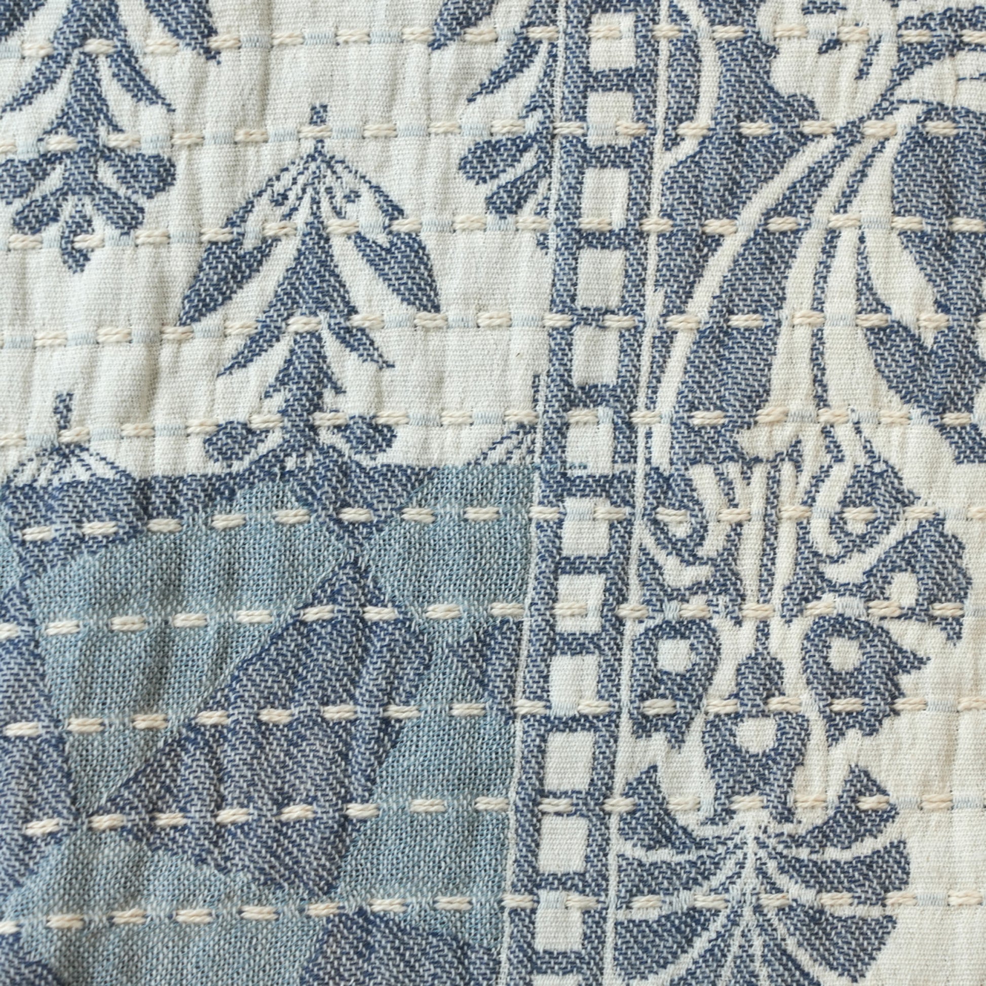 handmade-alzaga-throw-cotton