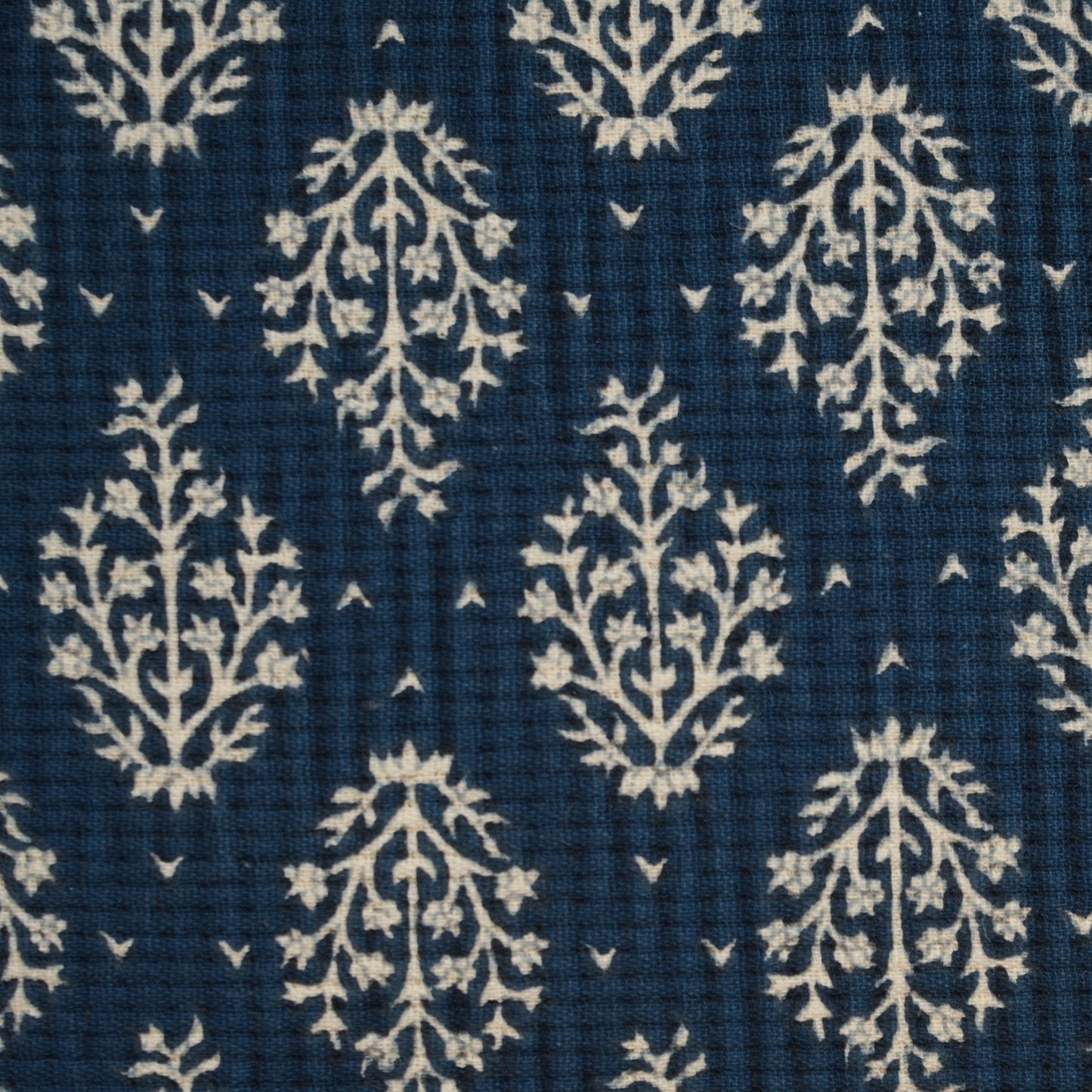 handmade-belluno-pillow-cushion