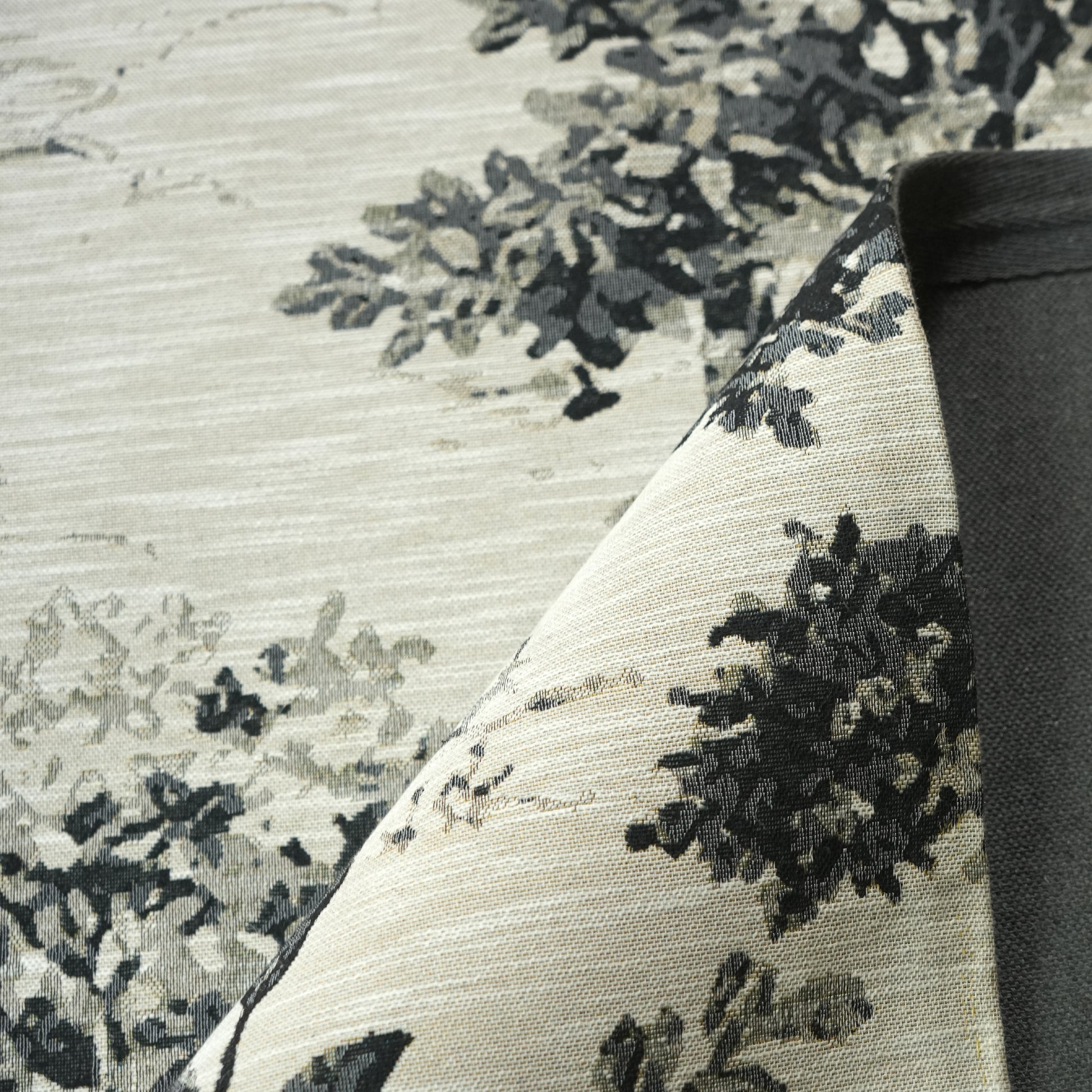 handmade-bordighera-rug