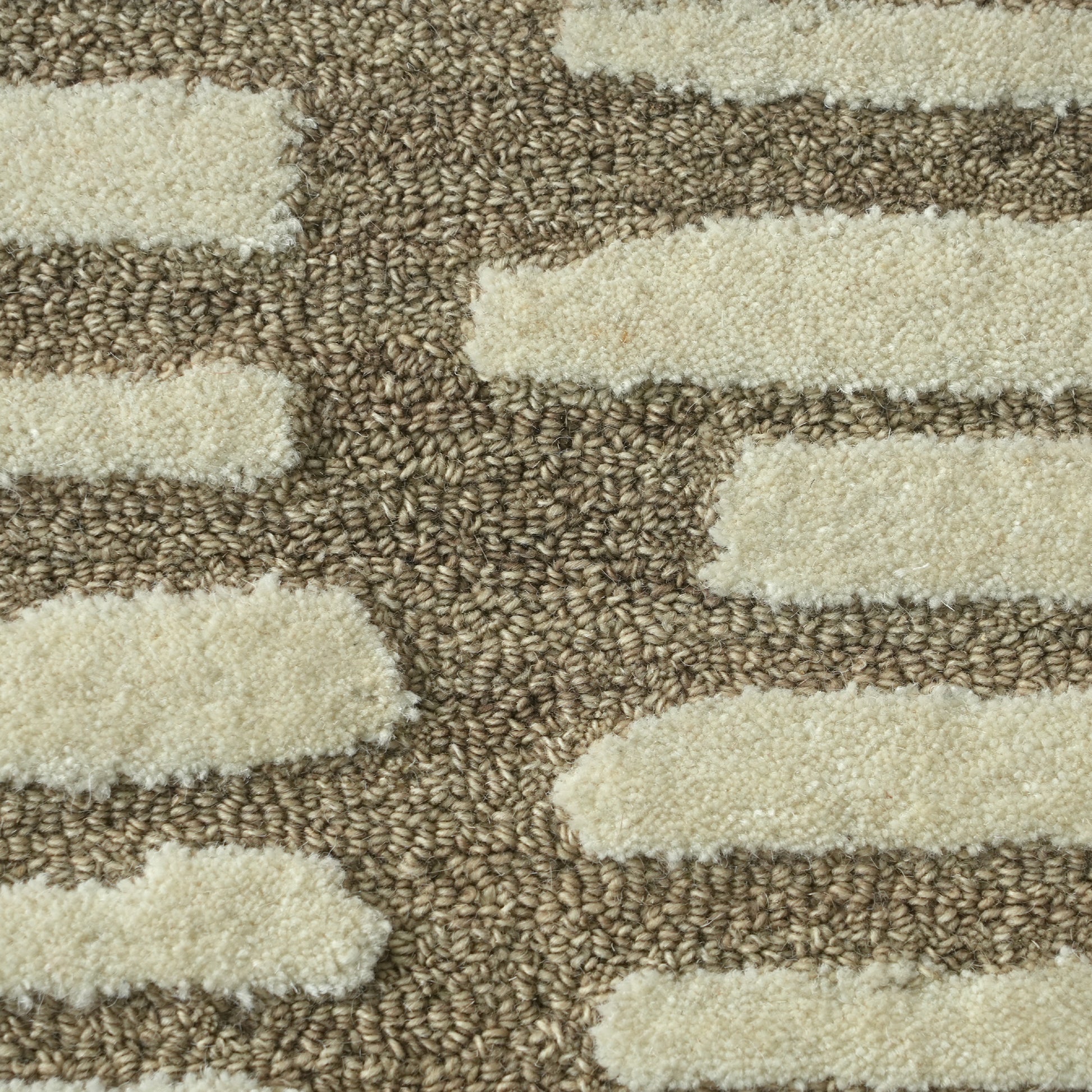 handmade-crema-rug