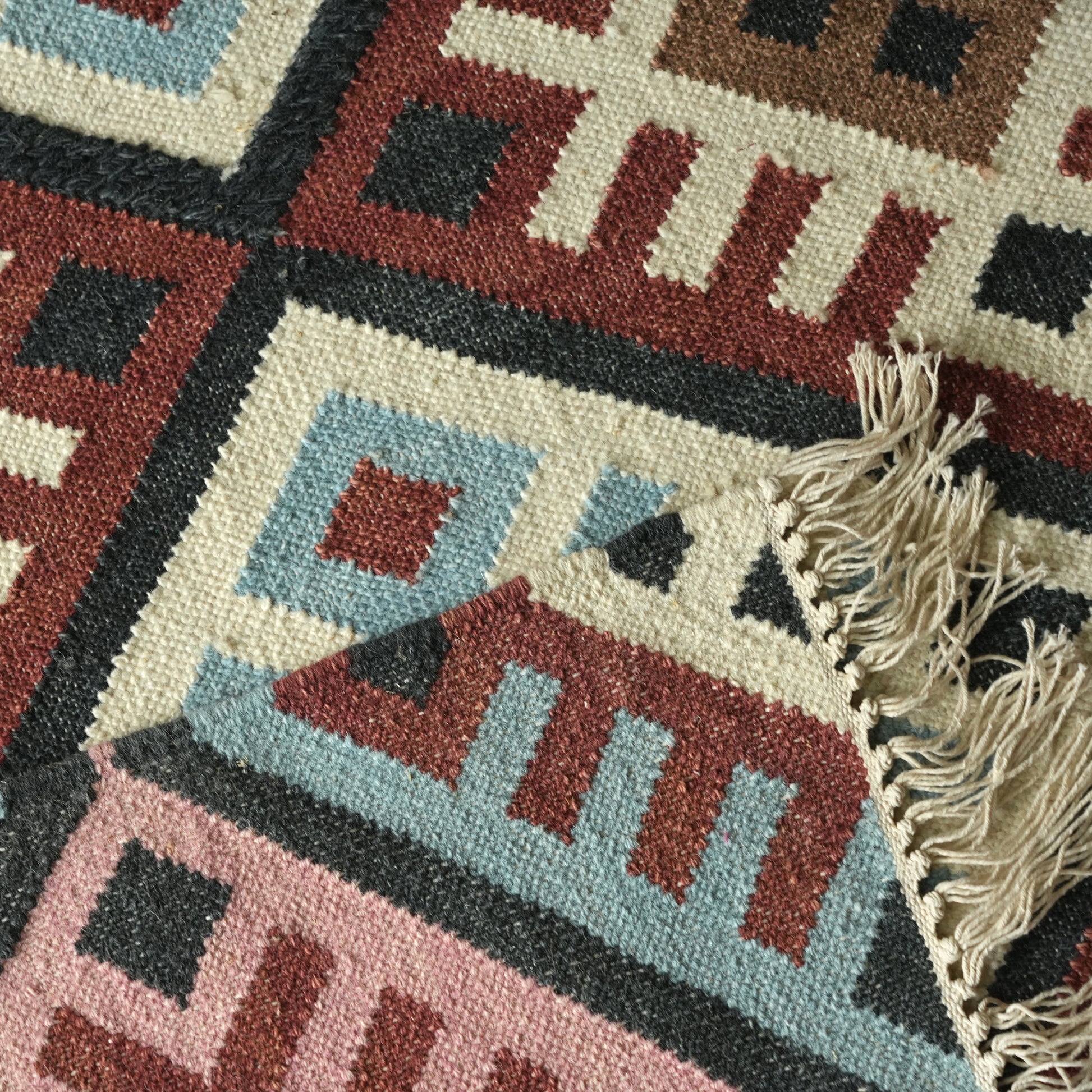 handmade-faenza-rug