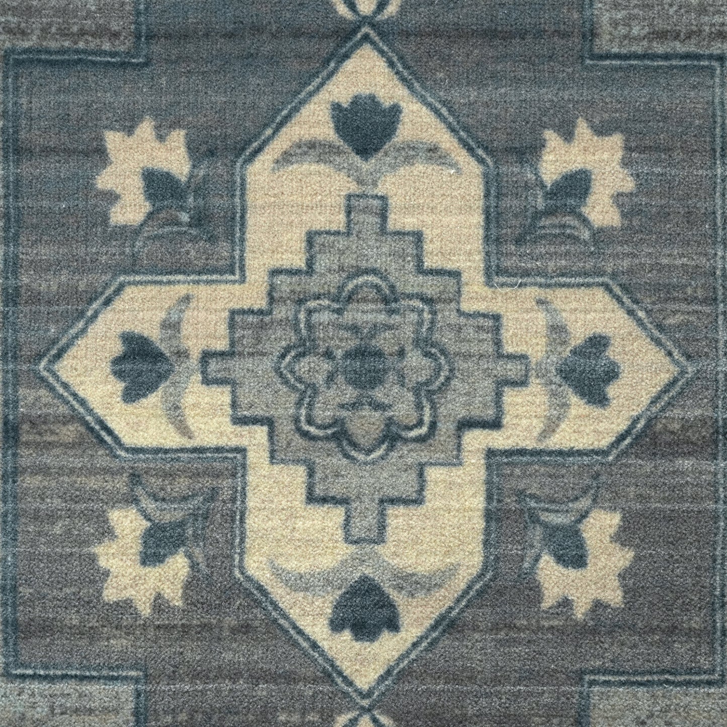 handmade-fermo-rug