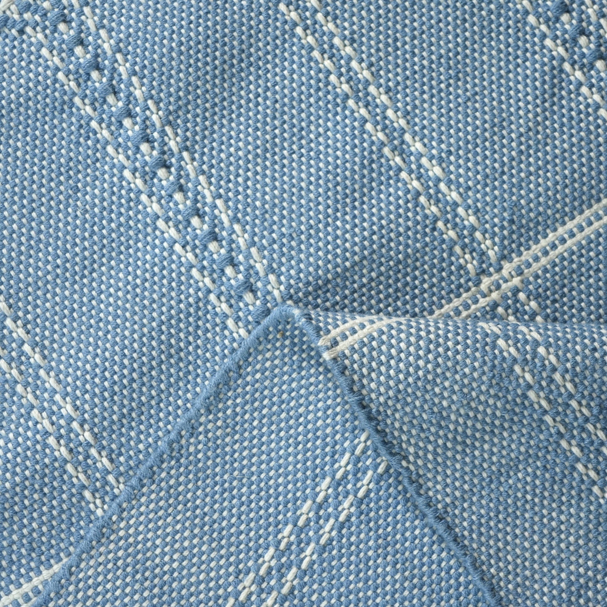 handmade-gorgonzola-rug