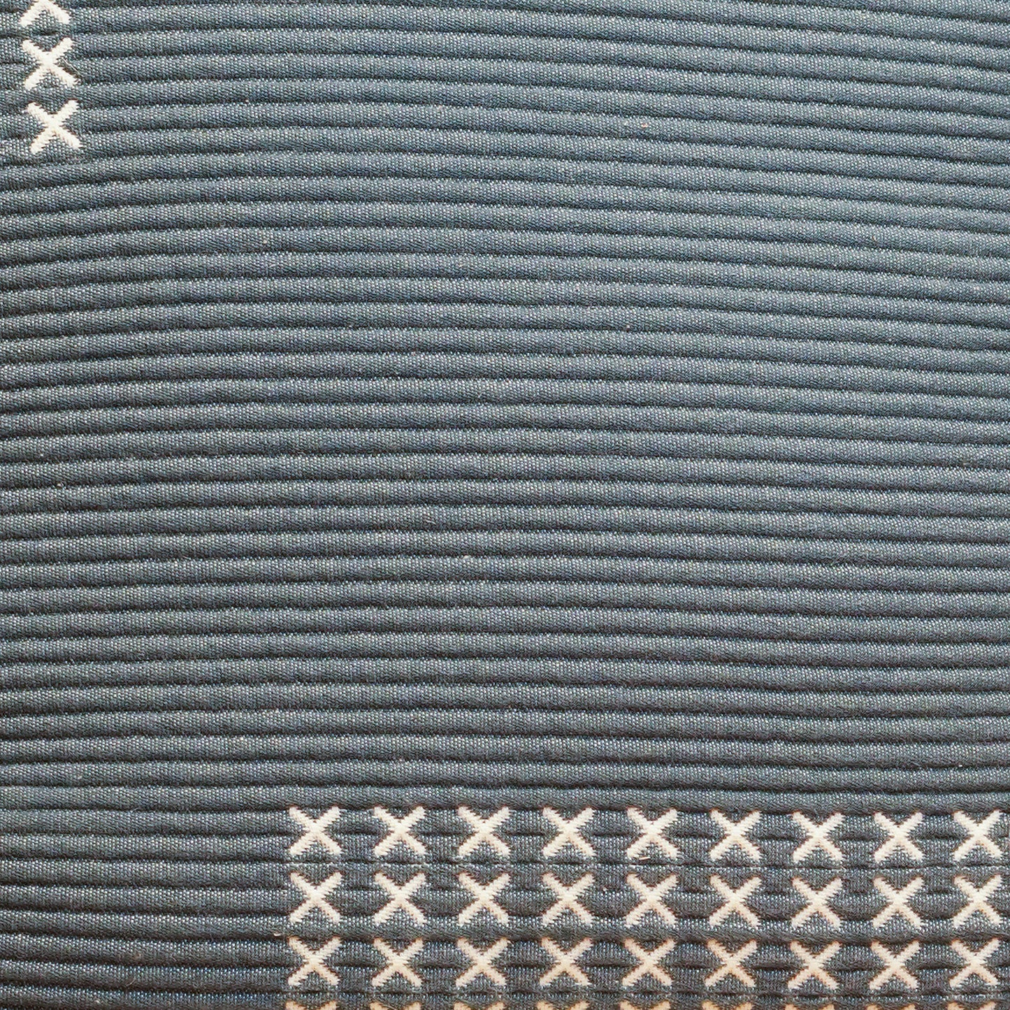 handmade-gubbio-pillow-cushion