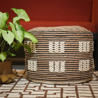 handmade-jutrosin-pouf