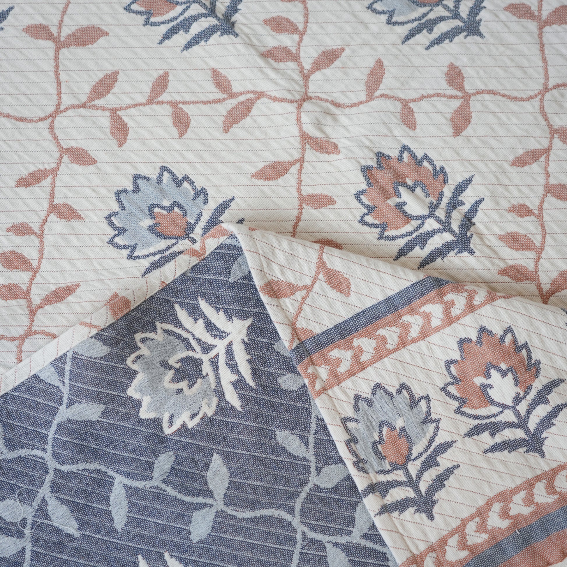 handmade-labayen-throw-cotton