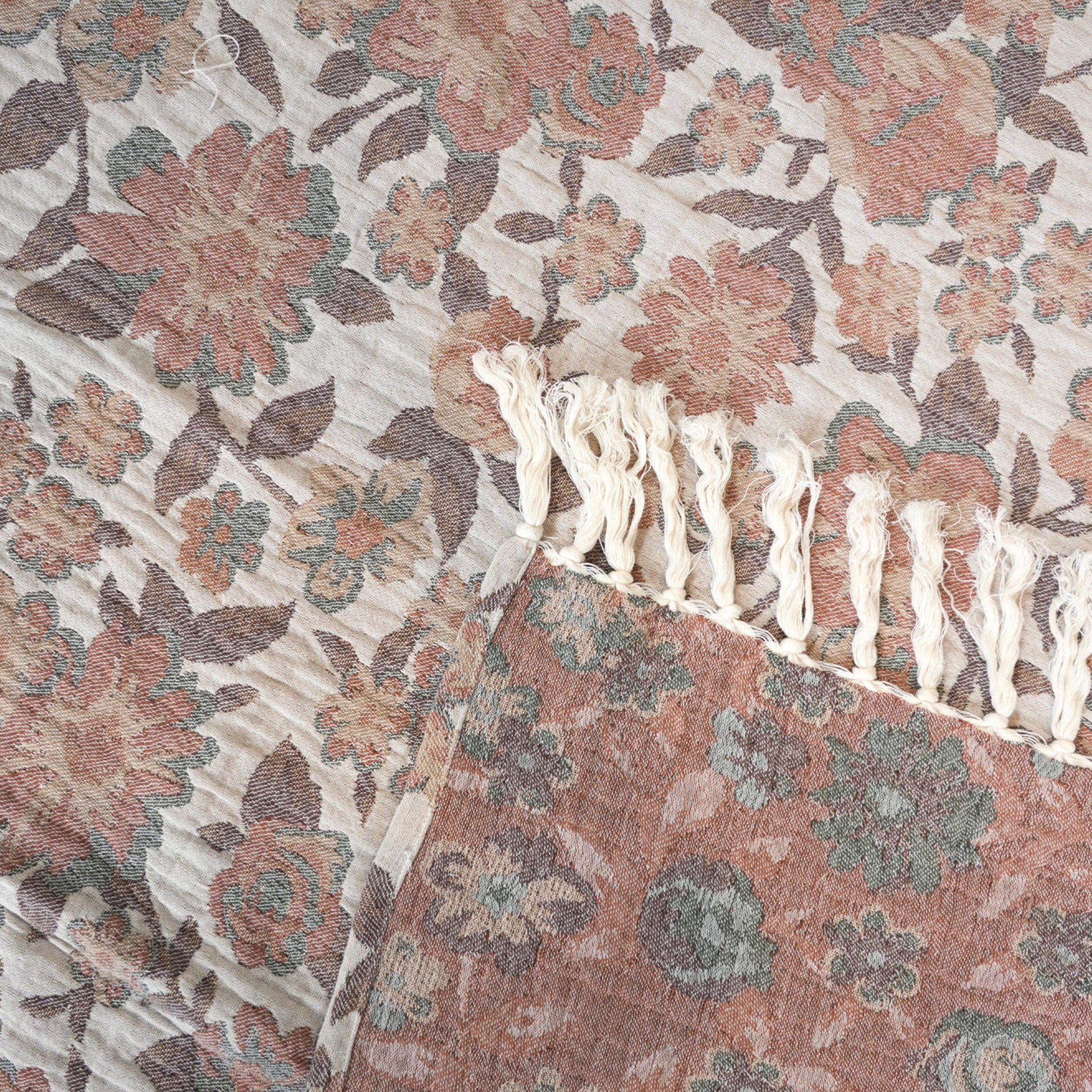 handmade-lasarte-throw-cotton