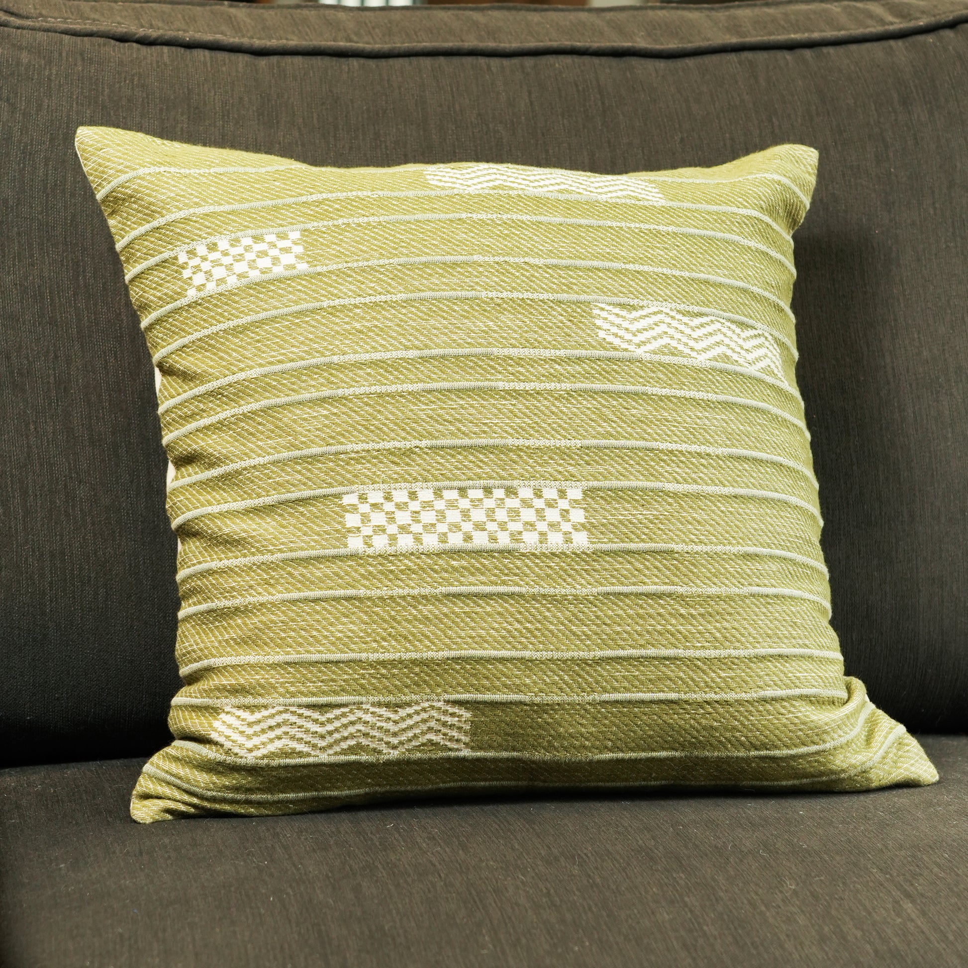 handmade-lucca-pillow-cushion