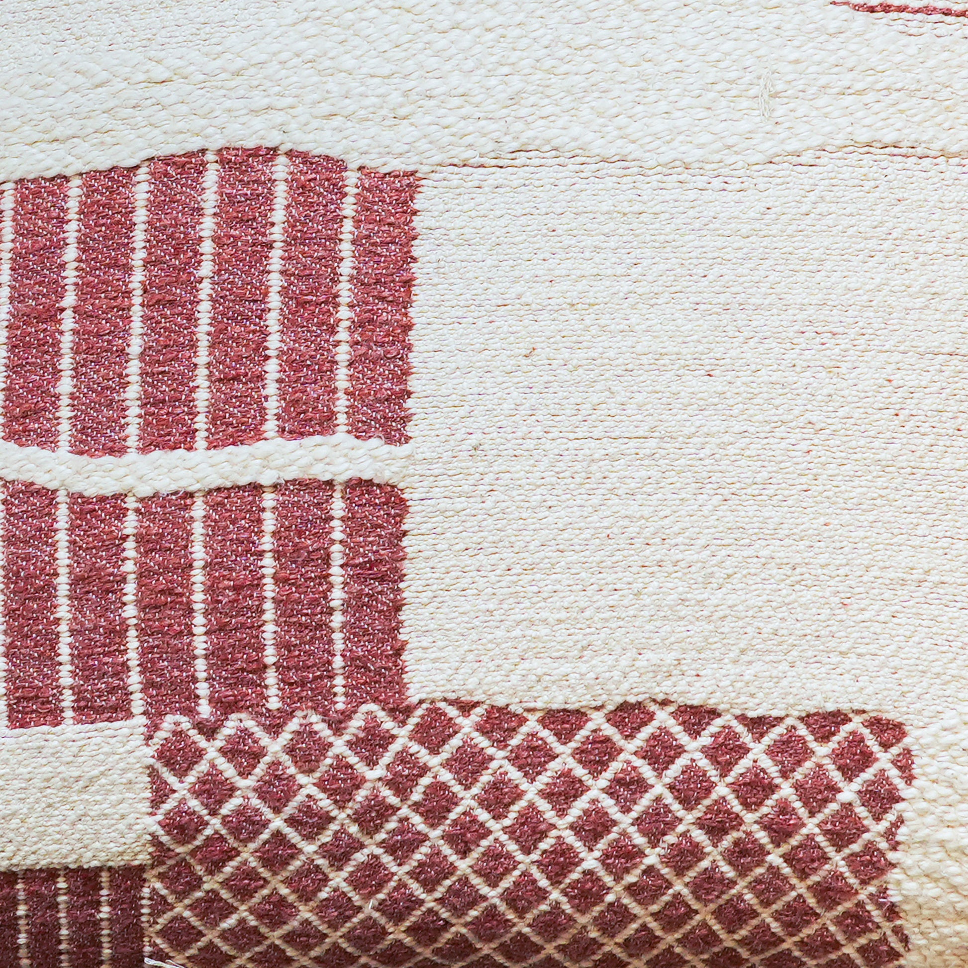 handmade-spoleto-pillow-cushion