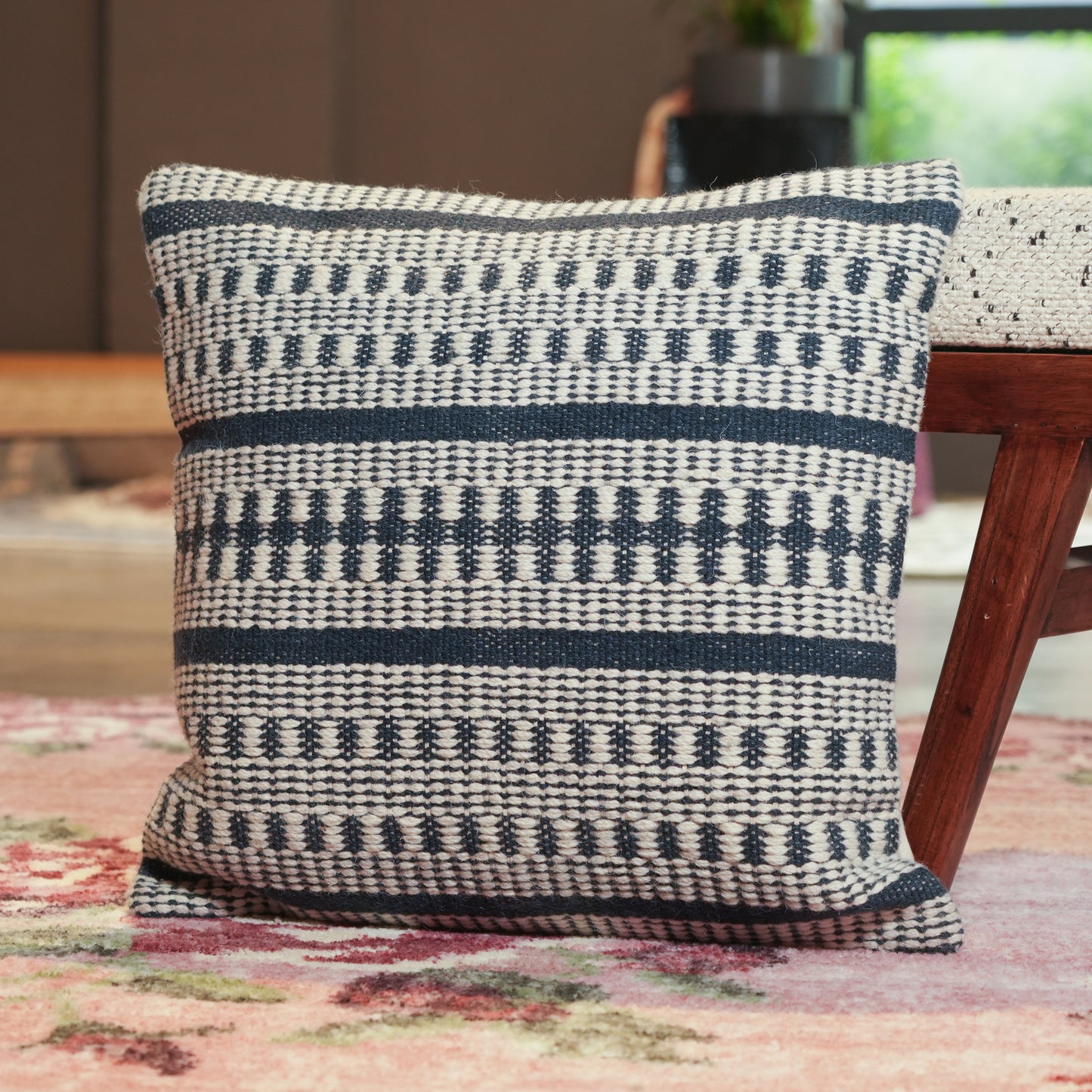 handmade-umbria-pillow-cushion