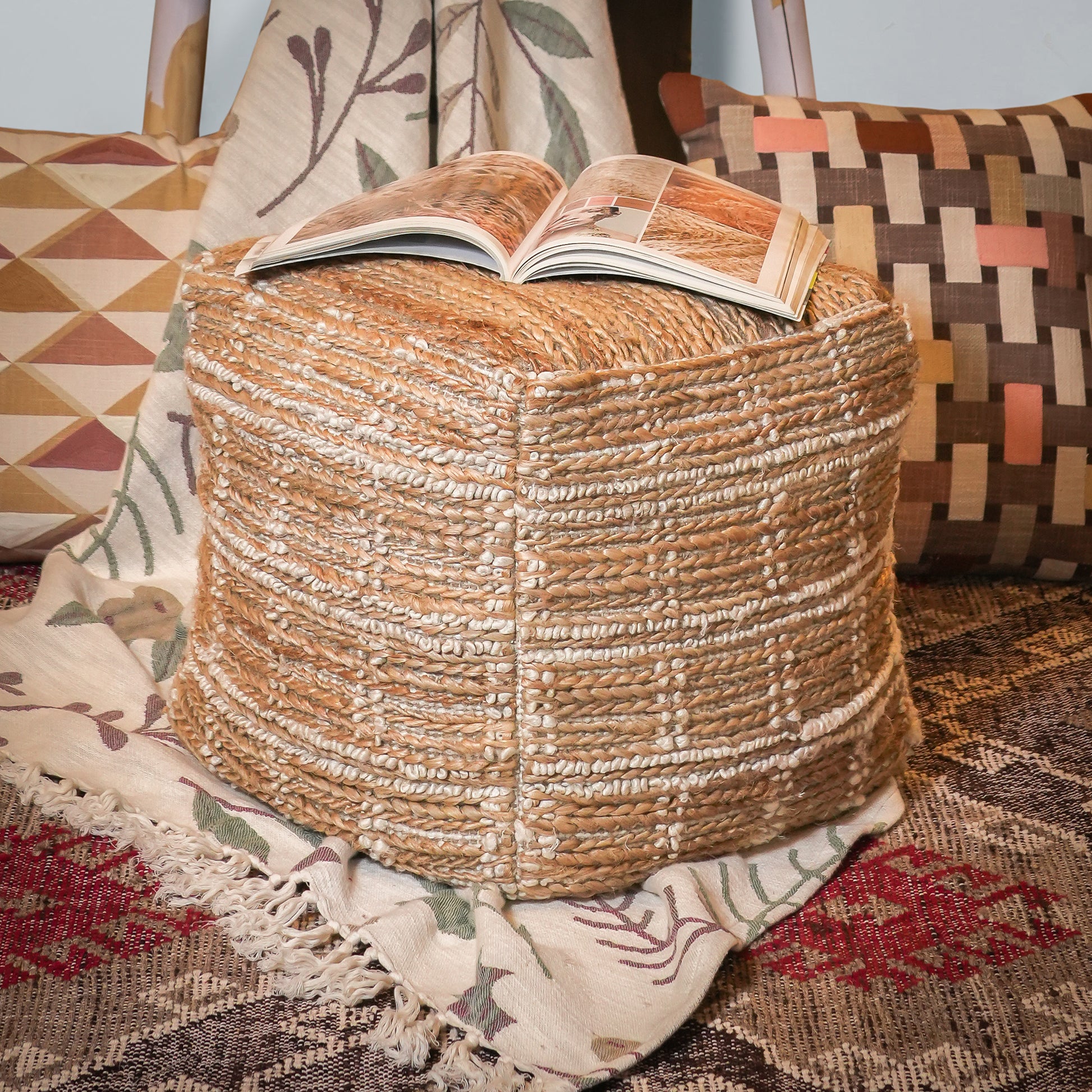 handmade-vidanes-pouf